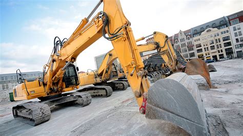 China's excavator sales expect to decrease by 31 percent in Mar